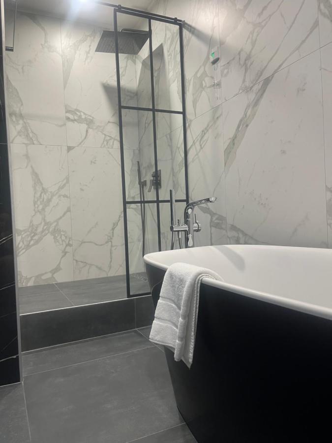 Hotel Niks Sevlievo Eksteriør billede