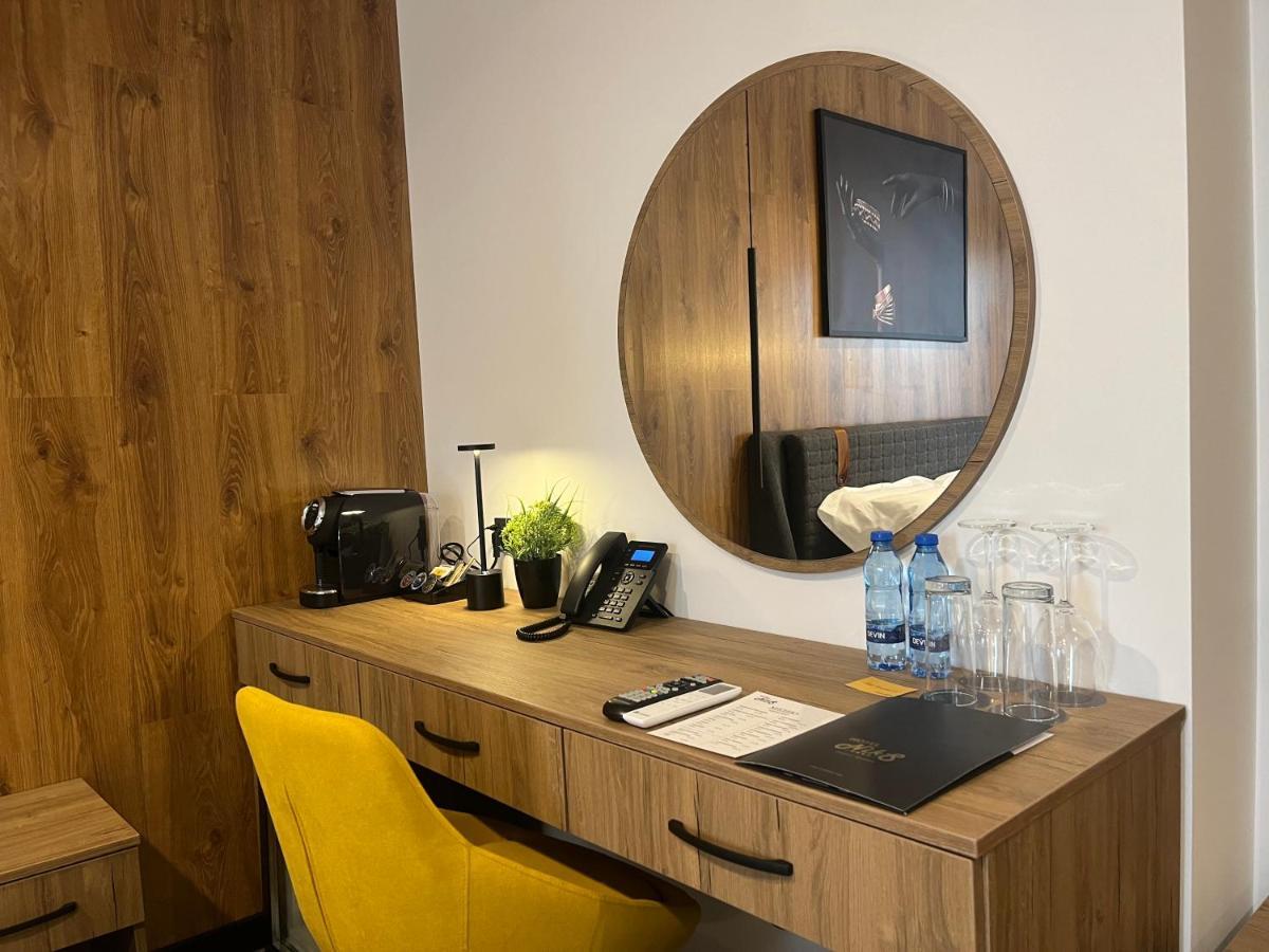 Hotel Niks Sevlievo Eksteriør billede