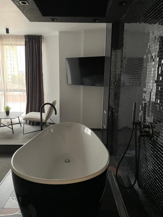 Hotel Niks Sevlievo Eksteriør billede